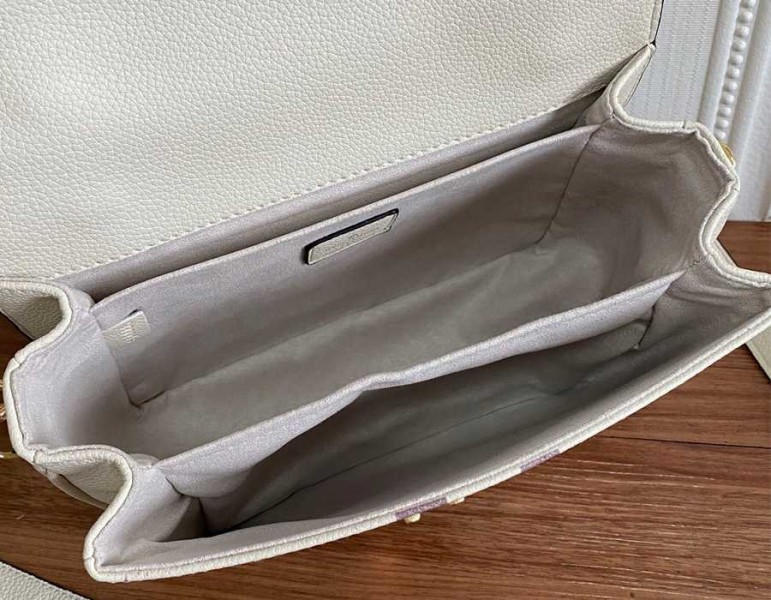 Louis Vuitton Bicolor Monogram Empreinte Metis Bag In Cream And Bois De Rose Pink - Image 8