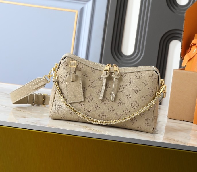 Louis Vuitton Mahina Hand It All PM In Rosemary Green