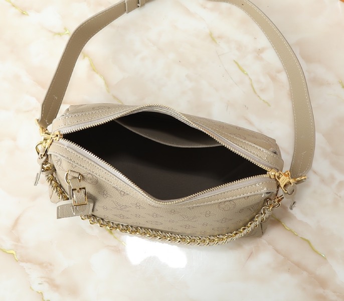 Louis Vuitton Mahina Hand It All PM In Rosemary Green - Image 5