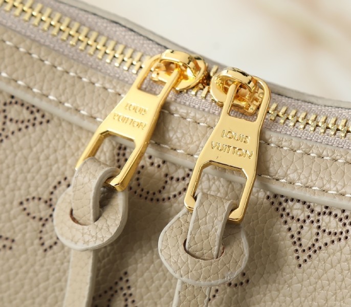 Louis Vuitton Mahina Hand It All PM In Rosemary Green - Image 7