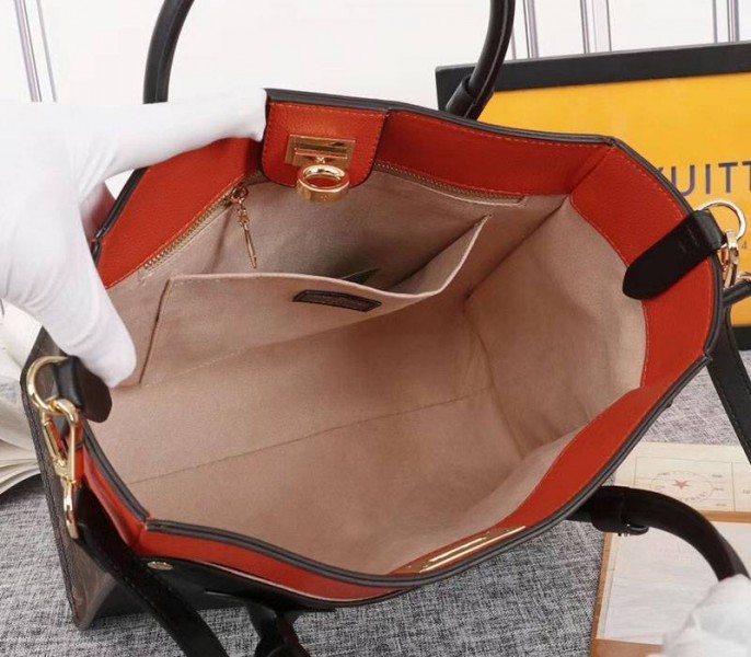 Louis Vuitton On My Side Bag In Black - Image 5