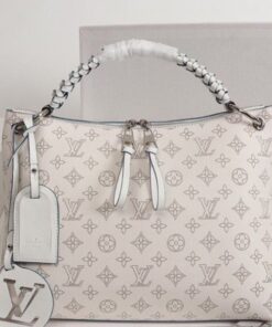 Mahina Beaubourg MM Hobo In Off White