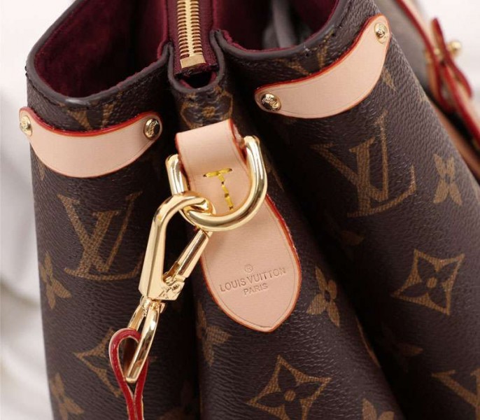 Louis Vuitton Monogram Canvas Soufflot MM Bag - Image 8