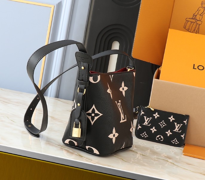 Congrats! I got the same LV Monogram Empreinte All In BB M13480 - Image 2