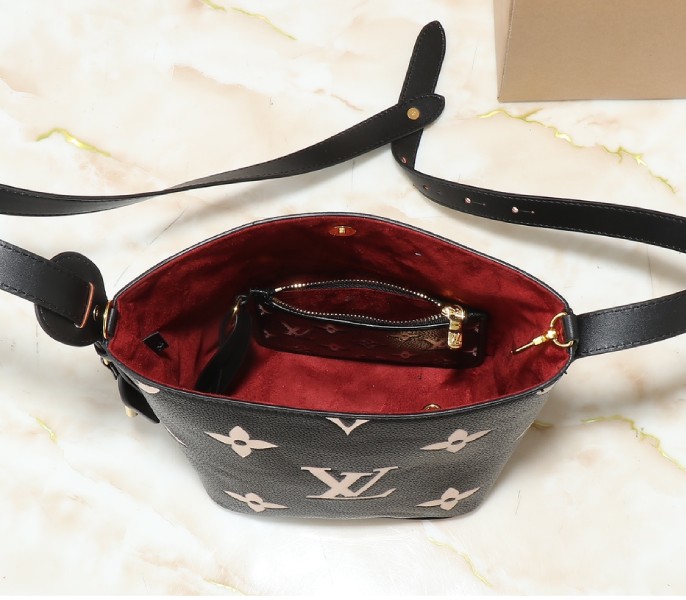 Congrats! I got the same LV Monogram Empreinte All In BB M13480 - Image 5