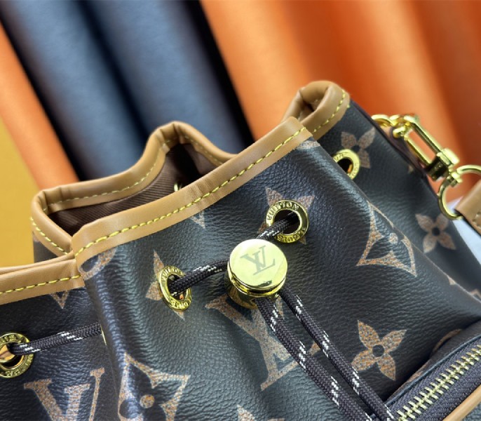 Replica LV Autres Cuirs Monogram Noe Cargo M14199 - Image 9