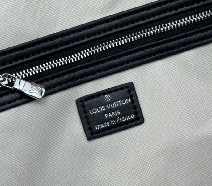 Louis Vuitton Brushed Monogram Leather Keepall Bandouliere 50 In Black - Image 7