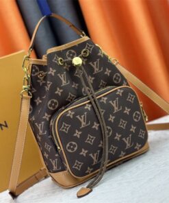 Alternative view of Love the Monogram Canvas Noe Cargo M14017