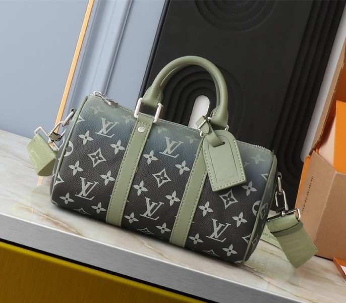 Louis Vuitton Monogram Gradient Canvas Keepall Bandouliere 25 City Bag In Khaki Green