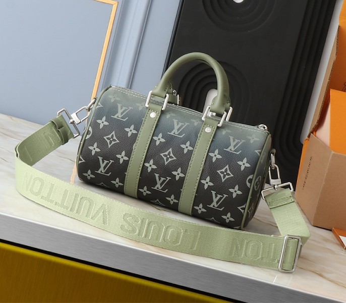 Louis Vuitton Monogram Gradient Canvas Keepall Bandouliere 25 City Bag In Khaki Green - Image 2