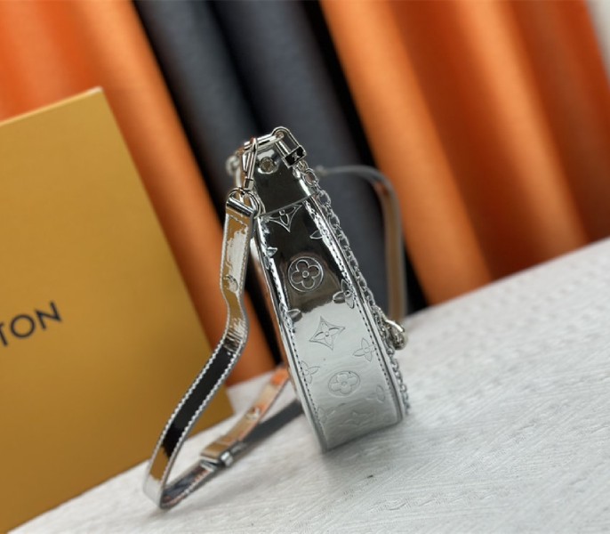 Louis Vuitton Other Monogram Canvas Loop - Image 3