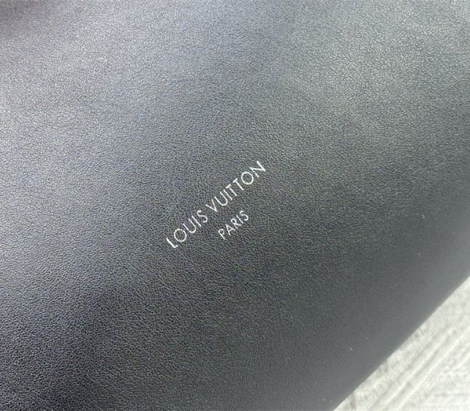 Louis Vuitton X TM CarryAll Vibe MM In Black - Image 8