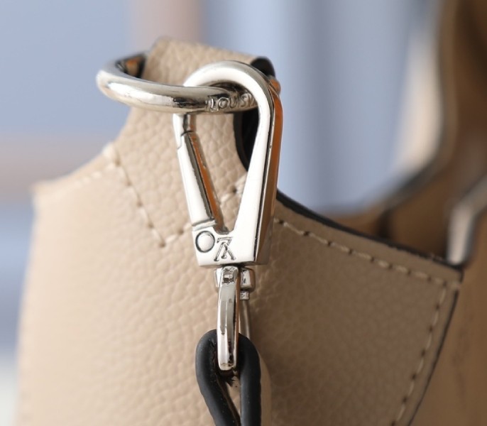 Louis Vuitton Mahina All Around MM Bag In Galet Gray M14617 - Image 9