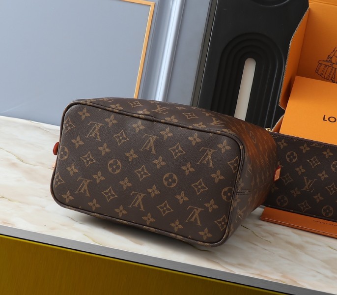 Monogram Canvas All In GM - Image 4