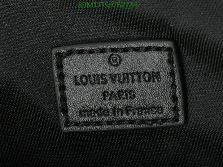 Monogram Canvas Messenger Voyager PM - Image 6