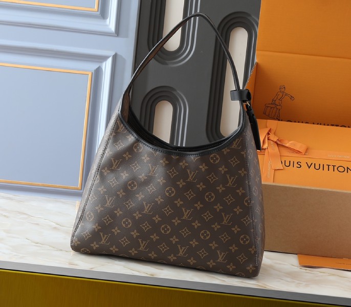 Monogram Canvas The Drop GM - Image 3