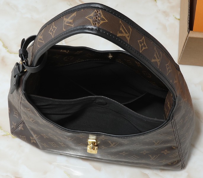 Monogram Canvas The Drop GM - Image 5