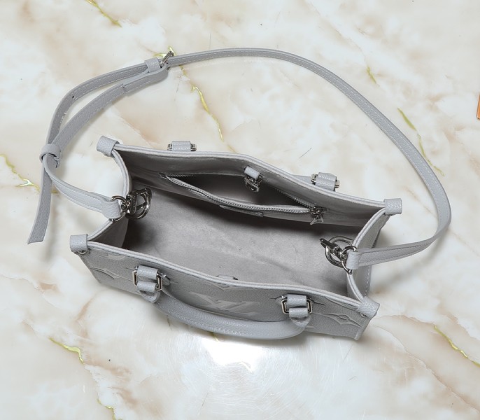 Monogram Empreinte OnTheGo PM Tote In Gray And White Quartz - Image 5