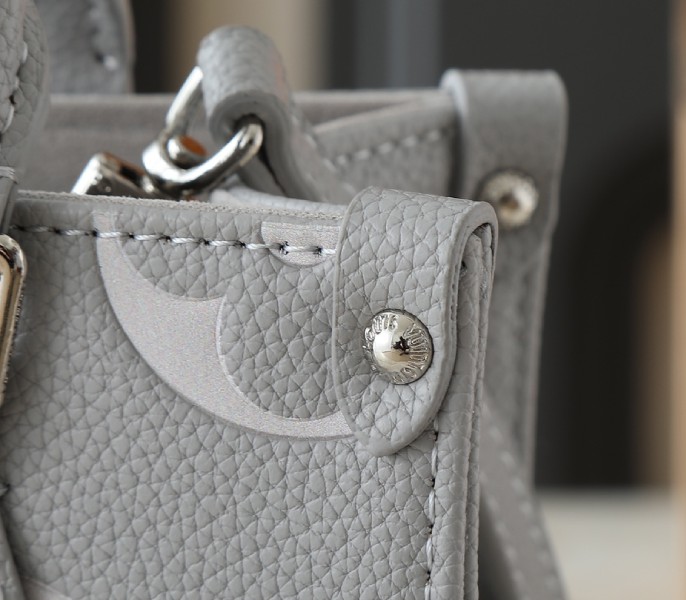 Monogram Empreinte OnTheGo PM Tote In Gray And White Quartz - Image 8