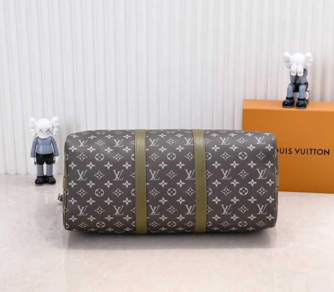 Monogram Gradient Canvas Keepall Bandouliere 45 In Khaki Green - Image 4