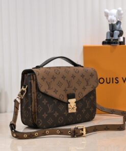 Alternative view of Monogram Reverse Canvas Metis M44876