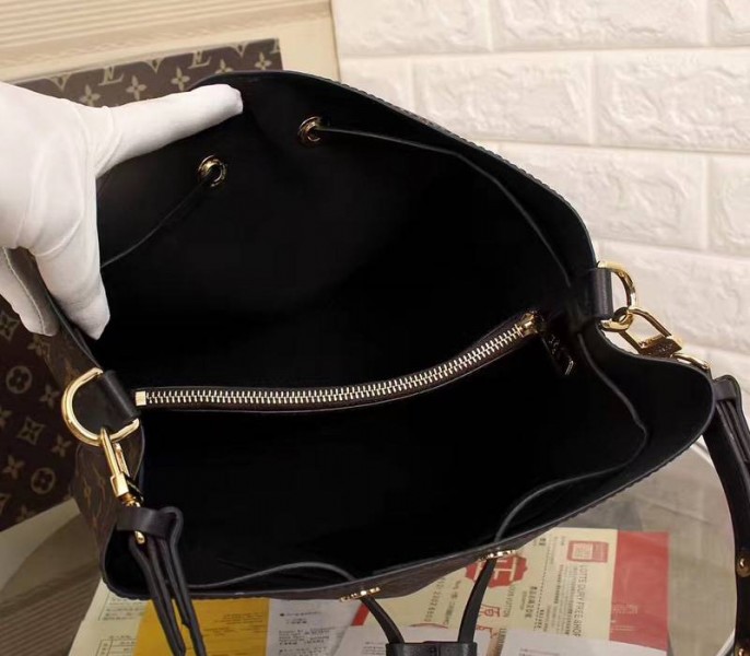 Louis Vuitton Monogram Canvas NeoNoe MM Bag In Black - Image 6