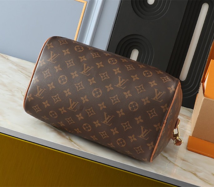 Louis Vuitton Monogram Canvas Soft Speedy 30 Boho Handbag In Tan - Image 4