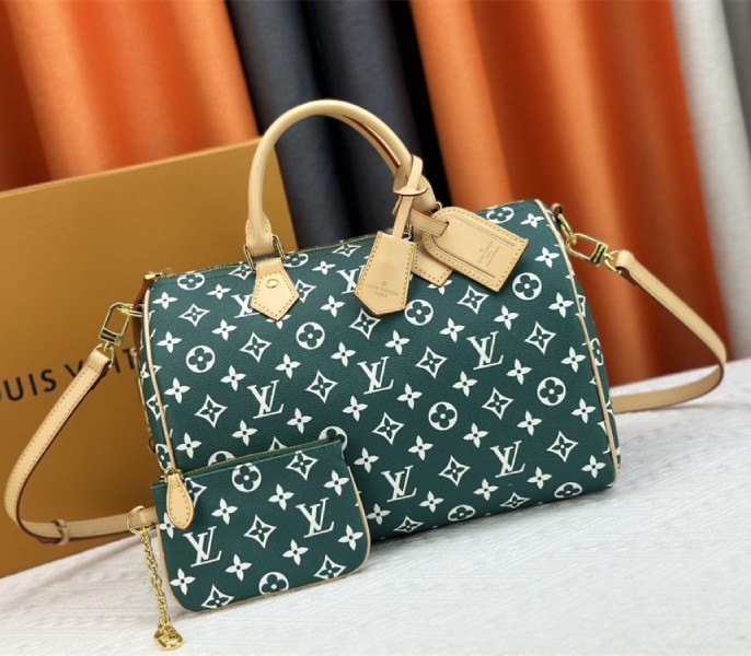 Louis Vuitton Speedy P9 Bandouliere 30 Bag In Green
