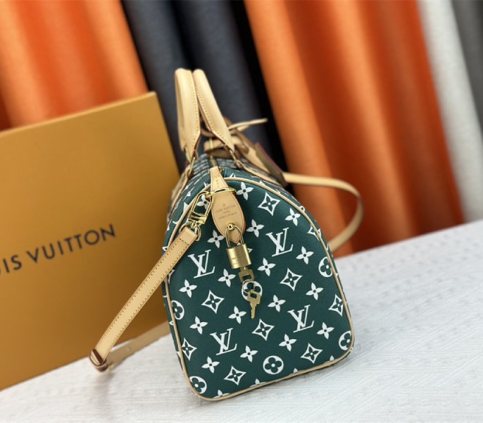 Louis Vuitton Speedy P9 Bandouliere 30 Bag In Green - Image 3