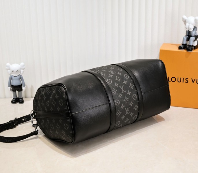 Louis Vuitton Taiga Leather Keepall Bandouliere 50 Travel Bag In Black - Image 4