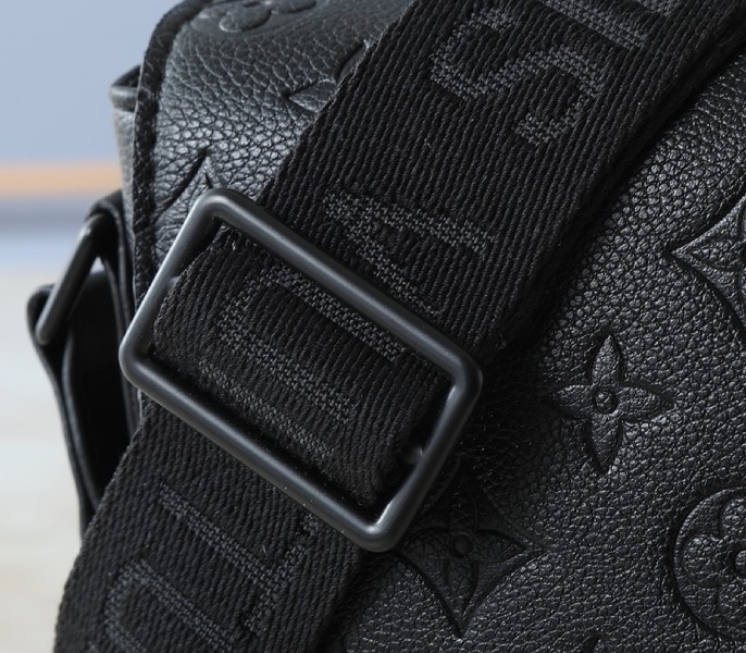 Taurillon Leather S-Cape Messenger - Image 9