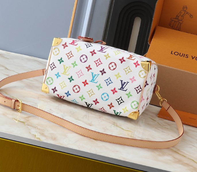 X TM Multicolored Speedy Bandouliere 25 In White - Image 4