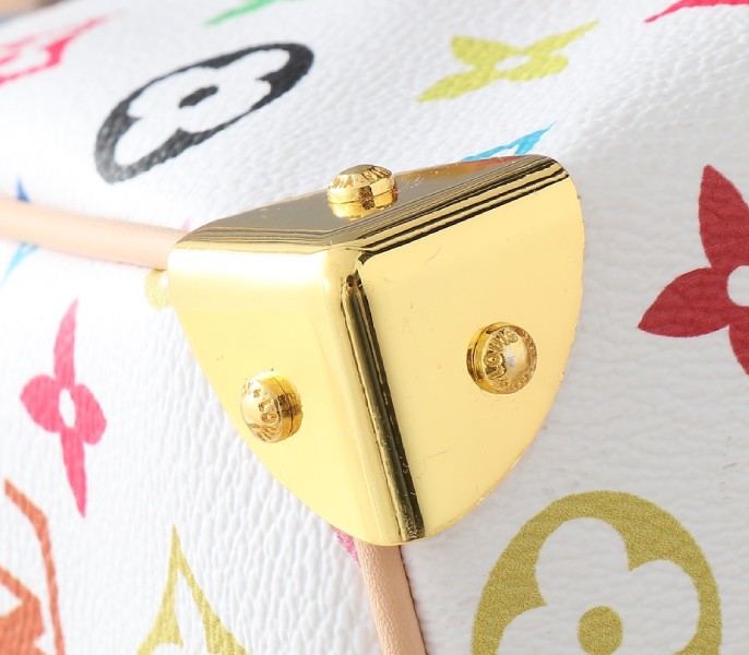 X TM Multicolored Speedy Bandouliere 25 In White - Image 8